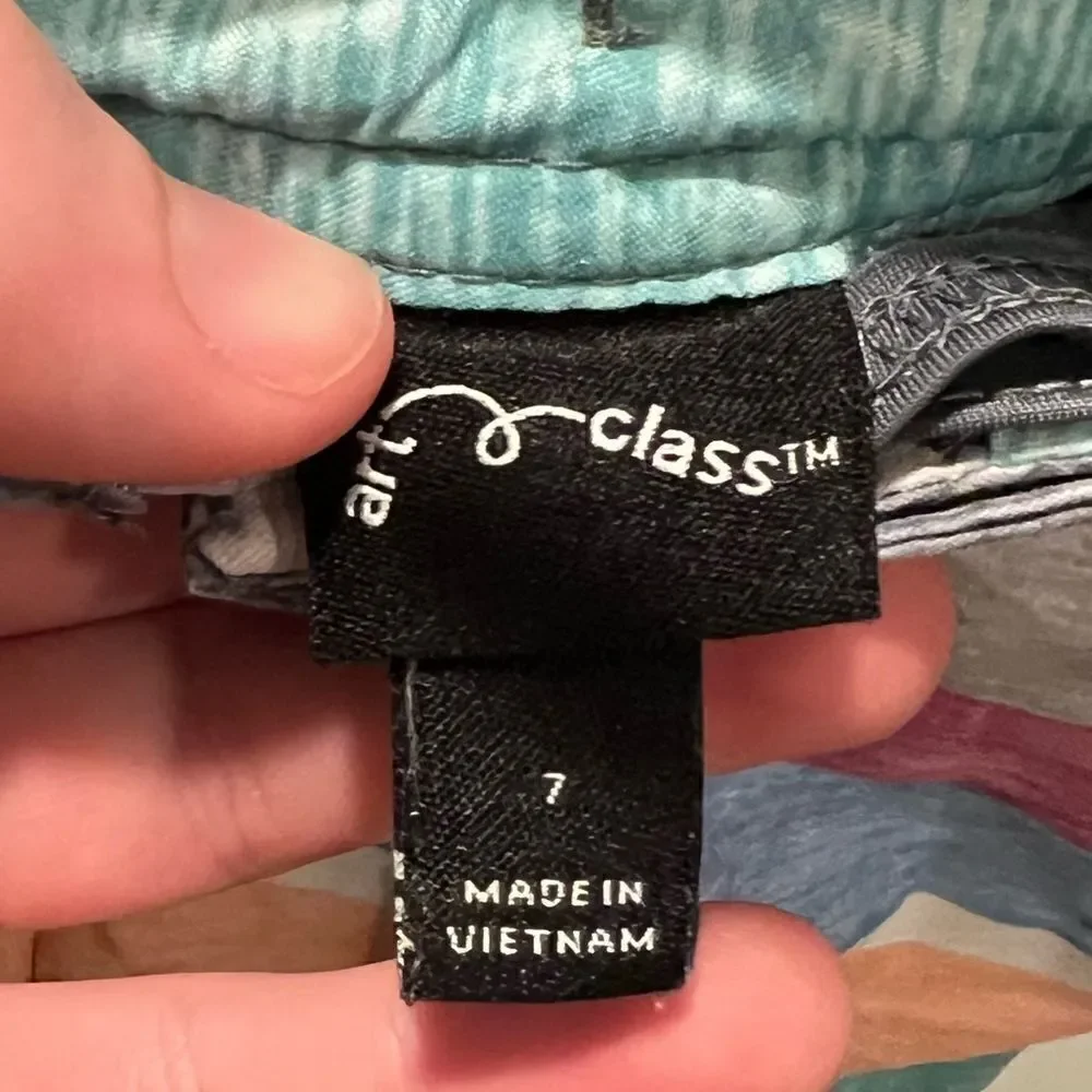 Art Class boys swim trunks size 7‎